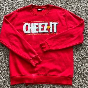 Men’s Cheez-IT Sweater Size Large